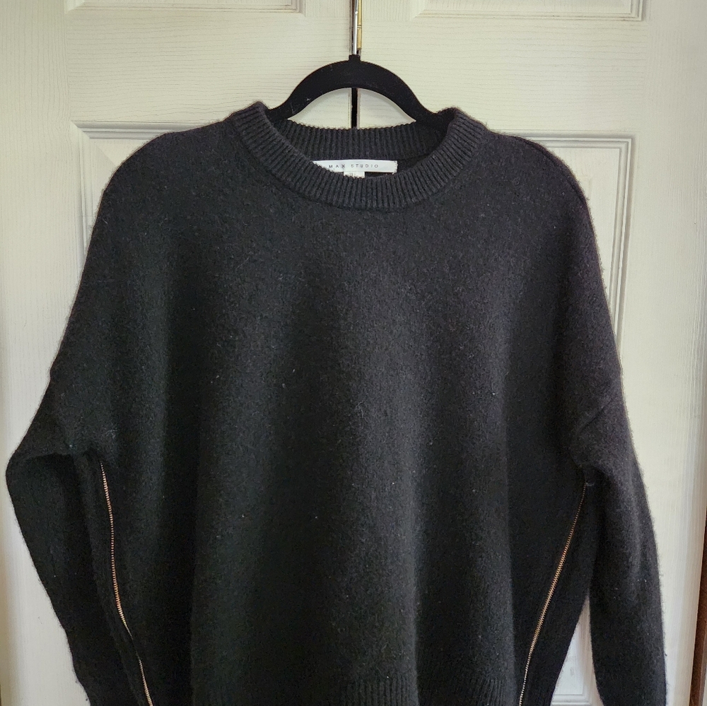 Max Studio Black and Gold Crew Neck Sweater - Picture 3 of 8